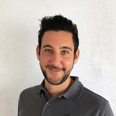 Künstler_Website Die Meisterleister GmbH https://www.meisterleister.de/wp-content/uploads/2021/03/Profilbild3.jpg - Handwerk - Handwerker
